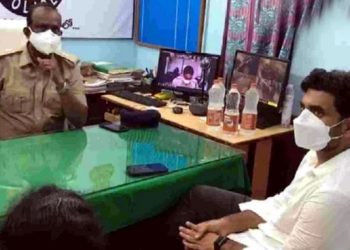 nara lokesh in police station