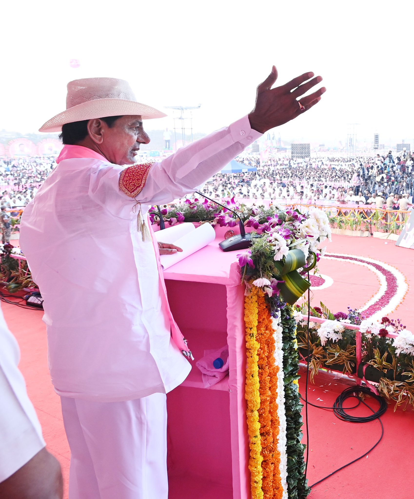 brs party cheif kcr