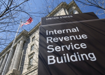 The Internal Revenue Service (IRS) building stands in Washington, D.C., U.S., on Wednesday, April 6, 2011. The IRS would have to suspend tax audits, the Small Business Administration's processing of loan applications would be halted and National Parks would close if the federal government is forced into a partial shutdown because of the budget impasse in Congress. Photographer: Bloomberg/Bloomberg